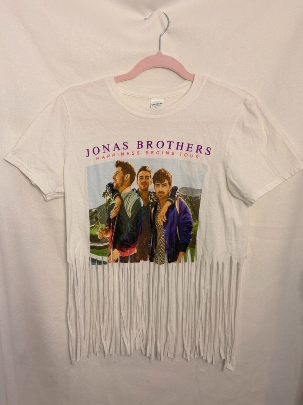 Jonas Brothers Fringe Graphic crop top T-shirt pop, rock, band tee Size S